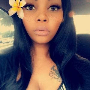 Meet your Posher, Shay